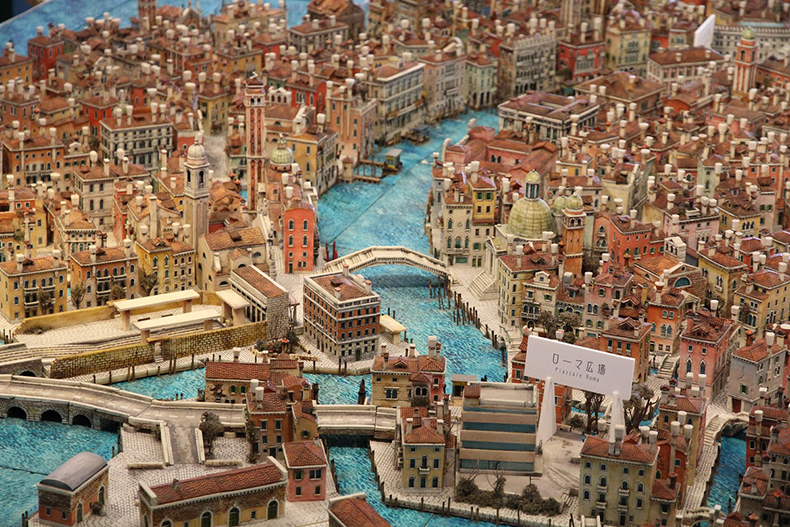 世界のガラス館 猪苗代店｜日本最大級のガラス専門ギャラリー